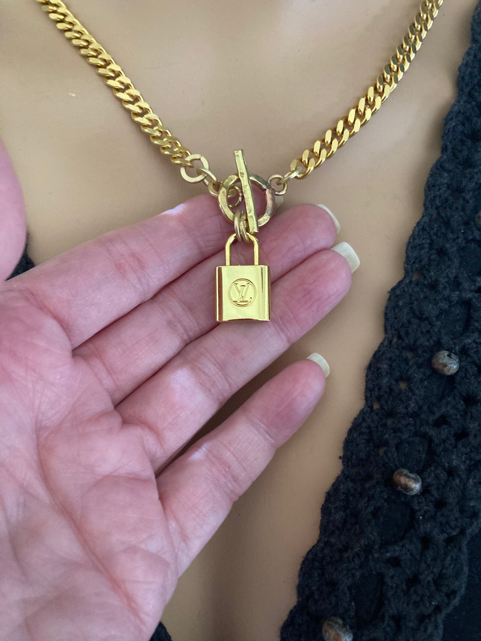 Lv on sale locket necklace