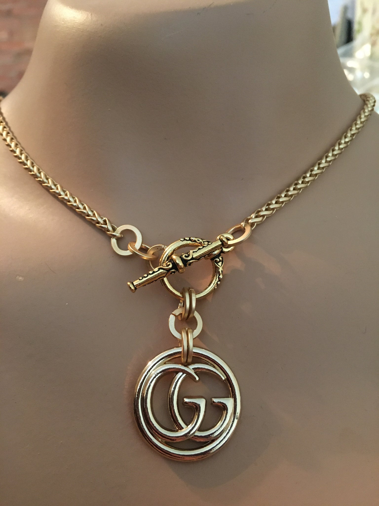 Gucci logo necklace clearance